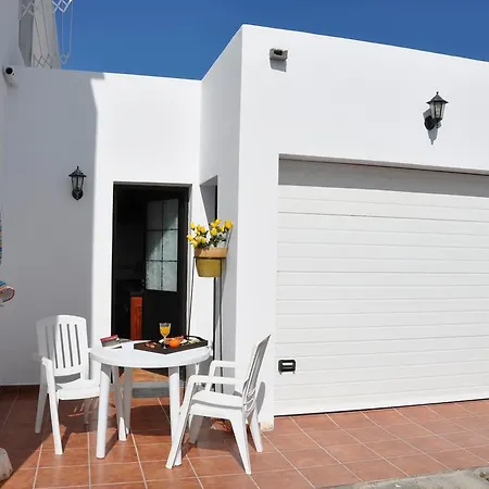 Casa Aroa La Santa